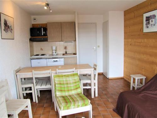 Appartement La Clusaz, 2 pièces, 6 personnes - FR-1-459-175