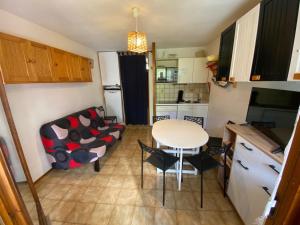 Appartement La Clusaz, 2 pièces, 6 personnes - FR-1-459-34