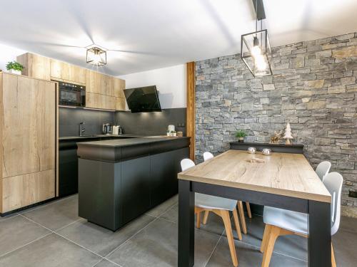 Appartement La Clusaz, 3 pièces, 4 personnes - FR-1-437-74
