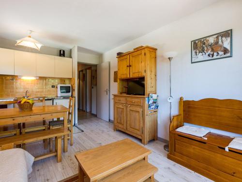Appartement La Clusaz, 3 pièces, 6 personnes - FR-1-437-1