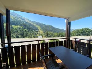 Appartement Appartement La Clusaz, 3 pièces, 6 personnes - FR-1-437-95 253 Route des Chenons 74220 La Clusaz Rhône-Alpes