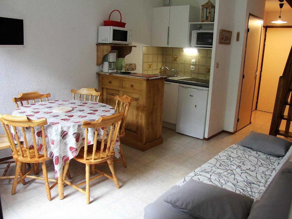 Appartement Appartement La Clusaz, 3 pièces, 6 personnes - FR-1-459-147 2053  route de l'Etale 74220 La Clusaz