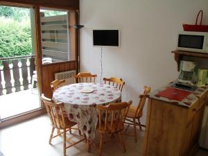 Appartement La Clusaz, 3 pièces, 6 personnes - FR-1-459-147