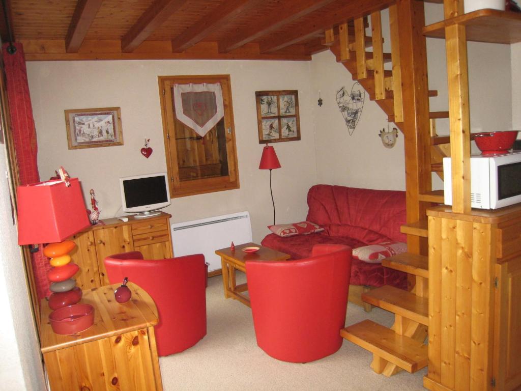 Appartement Appartement La Clusaz, 3 pièces, 6 personnes - FR-1-459-78 187 Route Des Fiaux -  - 74220 La Clusaz