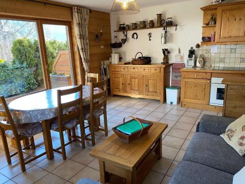 Appartement La Clusaz, 3 pièces, 6 personnes - FR-1-459-90