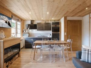 Appartement La Clusaz, 4 pièces, 6 personnes - FR-1-304-279