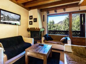 Appartement La Clusaz, 4 pièces, 6 personnes - FR-1-437-54
