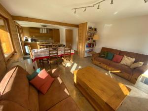 Appartement La Clusaz, 4 pièces, 6 personnes - FR-1-459-179