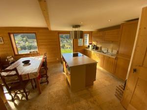 Appartement La Clusaz, 4 pièces, 6 personnes - FR-1-459-179