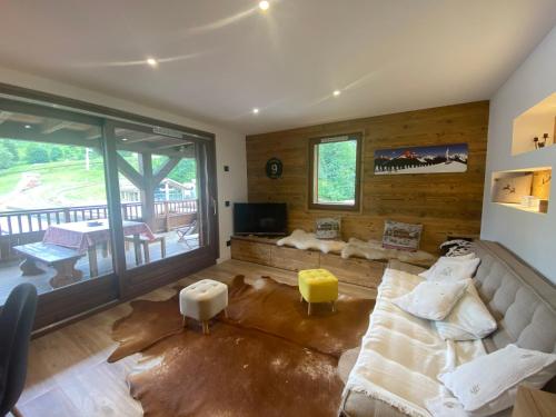 Appartement La Clusaz, 4 pièces, 7 personnes - FR-1-437-45