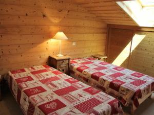 Appartement La Clusaz, 4 pièces, 8 personnes - FR-1-459-10