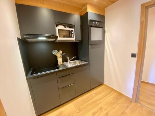 Appartement La Clusaz, 4 pièces, 8 personnes - FR-1-459-15
