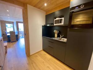 Appartement La Clusaz, 4 pièces, 8 personnes - FR-1-459-15