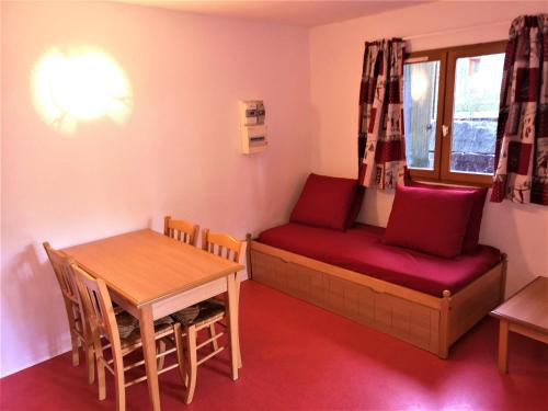 Appartement La Joue du Loup, 2 pièces, 4 personnes - FR-1-504-573