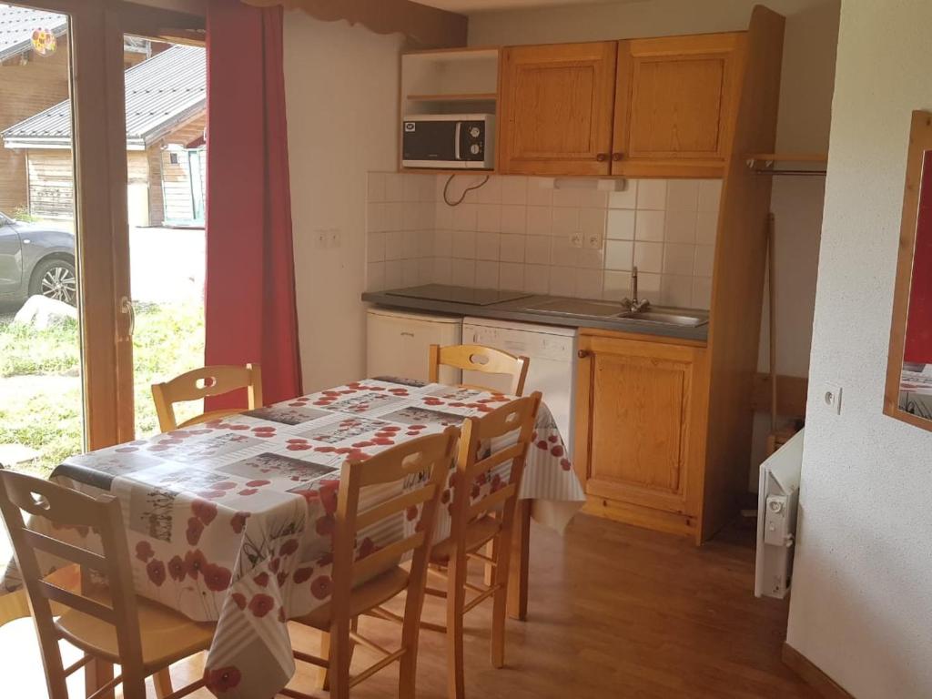 Appartement La Joue du Loup, 2 pièces, 6 personnes - FR-1-504-482 LA JOUE DU LOUP, 05250 Le Dévoluy