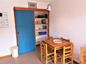 Appartement La Joue du Loup, 2 pièces, 6 personnes - FR-1-504-485
