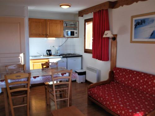 Appartement La Joue du Loup, 2 pièces, 6 personnes - FR-1-504-86