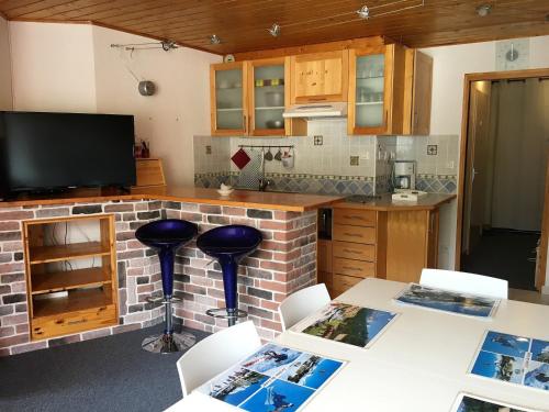 Appartement La Joue du Loup, 2 pièces, 7 personnes - FR-1-504-76
