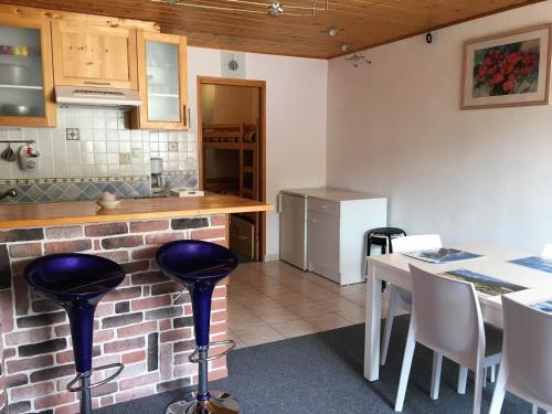 Appartement La Joue du Loup, 2 pièces, 7 personnes - FR-1-504-76