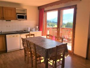 Appartement La Joue du Loup, 3 pièces, 8 personnes - FR-1-504-14