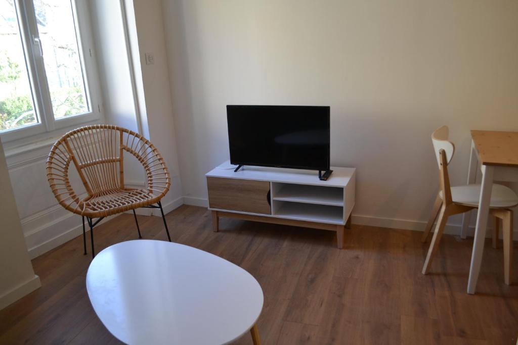 Appartement La Jungle 36 Rue de Vougy, 01150 Villebois