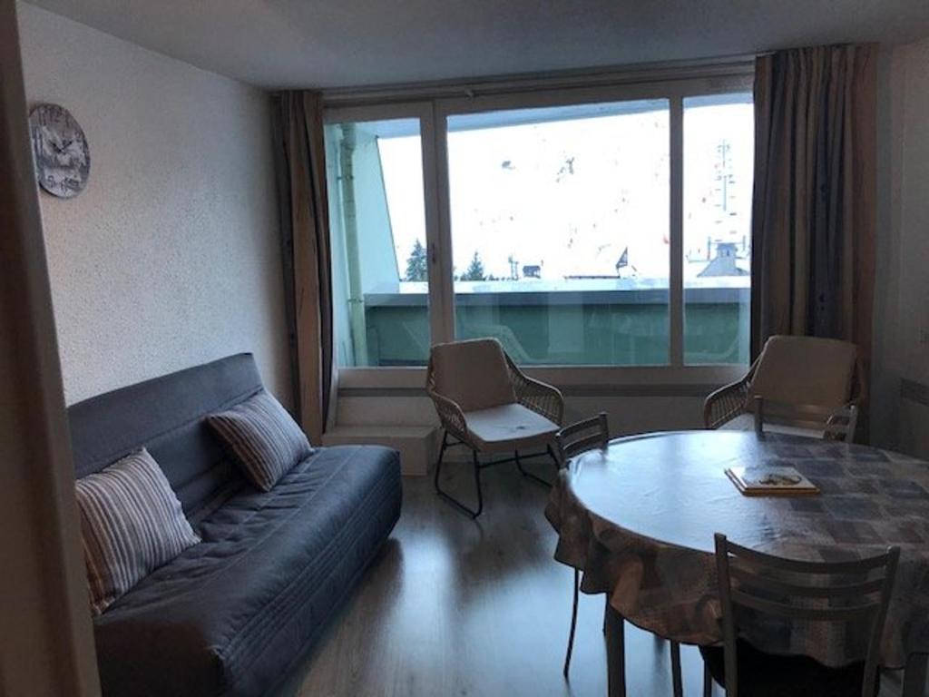 Appartement La Mongie, 2 pièces, 6 personnes - FR-1-404-122 Residence Mongie 1800, 163 - Avenue Du Tourmalet -, 65200 La Mongie