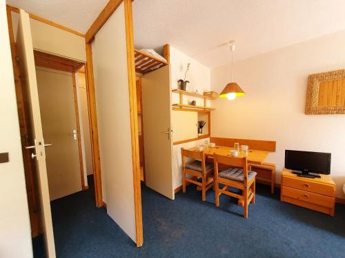 Appartement La Plagne, 1 pièce, 4 personnes - FR-1-353-30