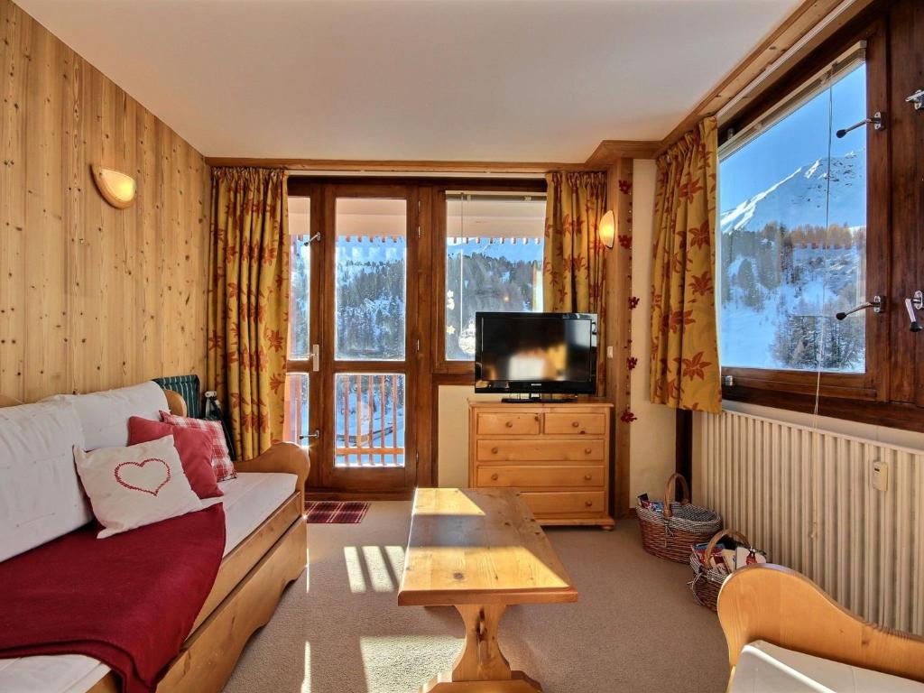 Appartement Appartement La Plagne, 3 pièces, 6 personnes - FR-1-455-165 Immeuble l'Everest PLAGNE CENTRE 73210 La Plagne