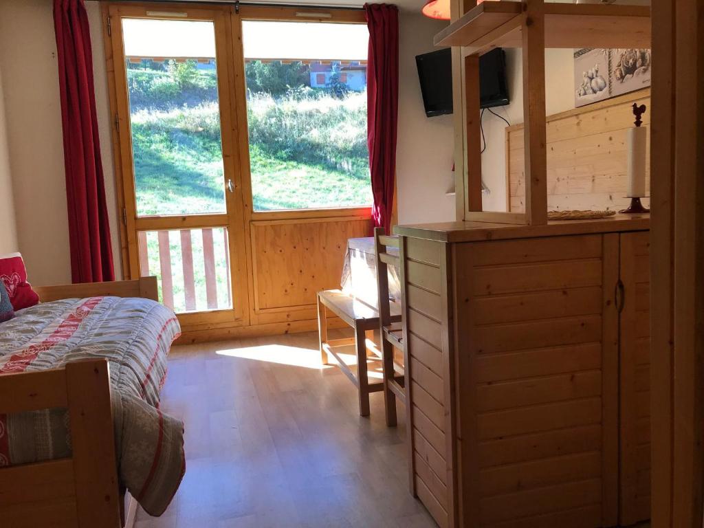 Appartement La Plagne Montalbert , 2 pièces, 5 personnes - FR-1-181-2527 MONTALBERT, 73210 Aime-La-Plagne