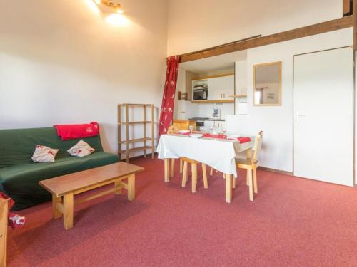 Appartement La Plagne Montalbert , 2 pièces, 5 personnes - FR-1-181-2536