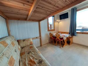 Appartement Appartement La Plagne-Tarentaise, 1 pièce, 3 personnes - FR-1-353-120 RESIDENCE LA BOUSSOLE N°9 4 PLACE DE L'OBSERVATOIRE QUARTIER DE L'OBSERVATOIRE 73210 La Plagne Tarentaise Rhône-Alpes