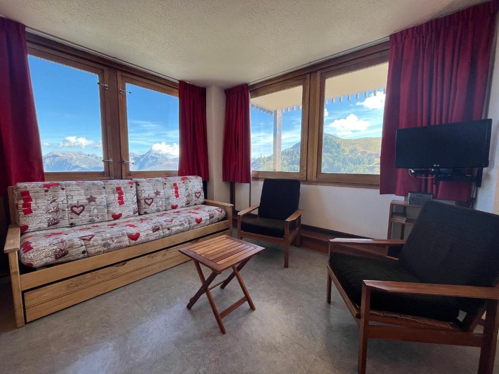 Appartement Appartement La Plagne-Tarentaise, 2 pièces, 5 personnes - FR-1-351-170 Résidence MONT BLANC N°133 PLAGNE CENTRE 73210 La Plagne Tarentaise