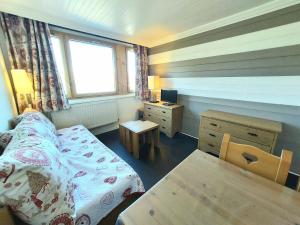 Appartement La Plagne-Tarentaise, 2 pièces, 6 personnes - FR-1-351-98