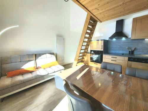 Appartement La Plagne-Tarentaise, 3 pièces, 6 personnes - FR-1-351-162