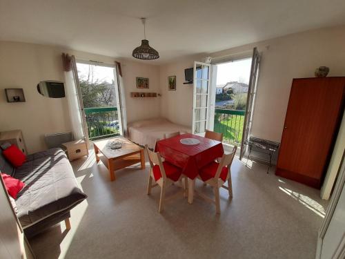 Appartement La Roche-Posay, 1 pièce, 3 personnes - FR-1-541-7