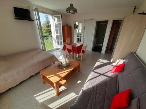 Appartement La Roche-Posay, 1 pièce, 3 personnes - FR-1-541-7