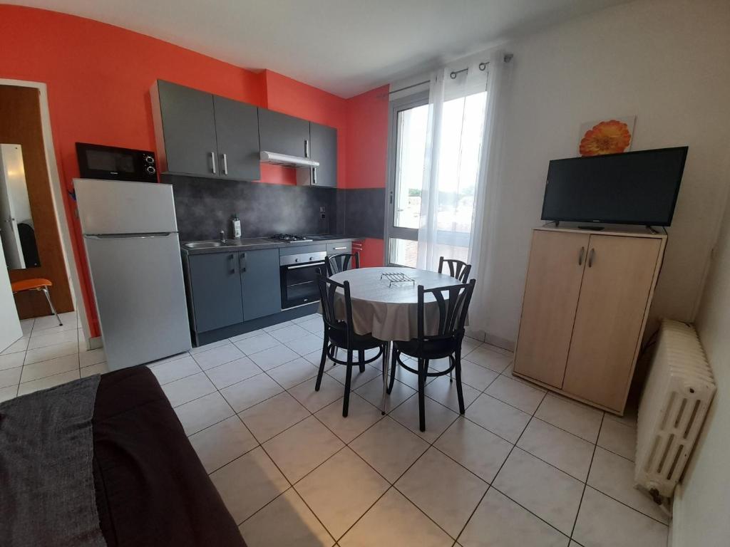 Appartement La Roche-Posay, 2 pièces, 1 personne - FR-1-541-79 1 Rue Nonet Résidence les lucioles Appartement N°5, 86270 La Roche-Posay