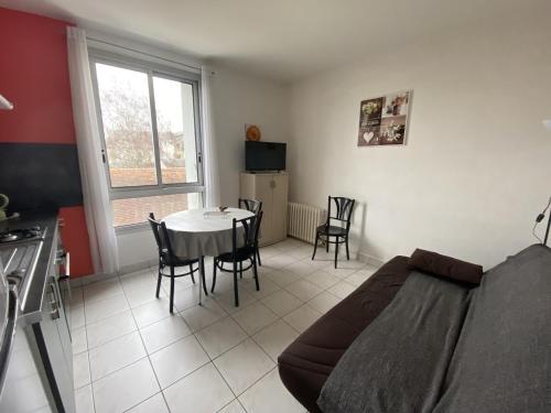 Appartement La Roche-Posay, 2 pièces, 1 personne - FR-1-541-79