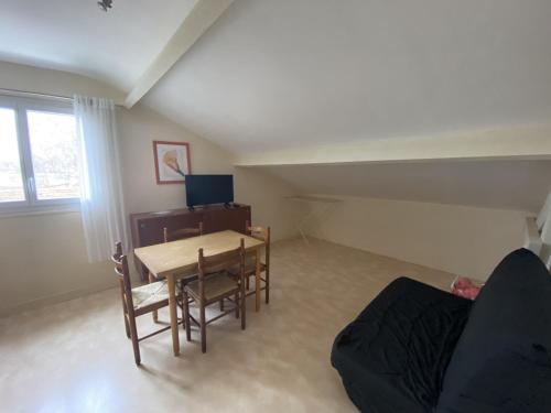 Appartement La Roche-Posay, 2 pièces, 3 personnes - FR-1-541-72
