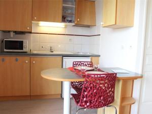 Appartement La Rochelle, 1 pièce, 2 personnes - FR-1-246-146