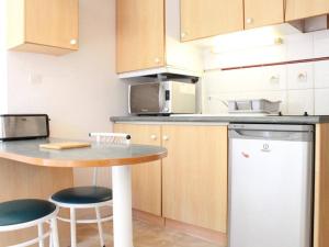 Appartement La Rochelle, 1 pièce, 2 personnes - FR-1-246-227
