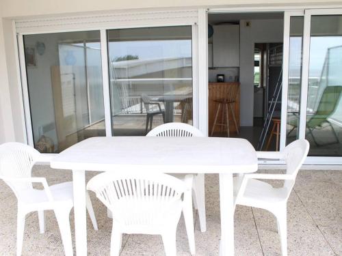 Appartement La Rochelle, 1 pièce, 2 personnes - FR-1-246-27