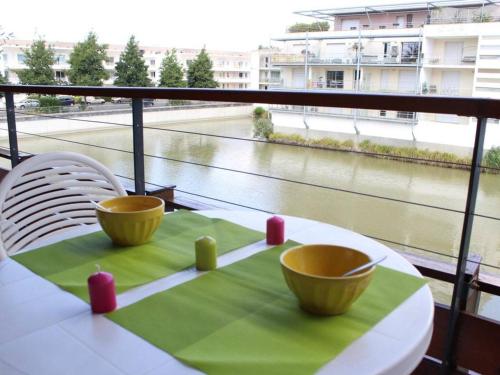 Appartement La Rochelle, 1 pièce, 2 personnes - FR-1-246-31