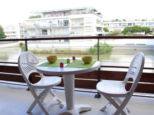 Appartement La Rochelle, 1 pièce, 2 personnes - FR-1-246-31