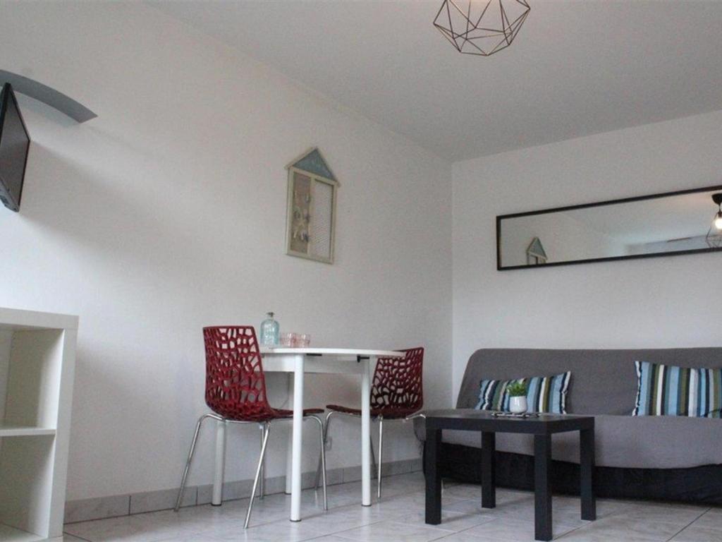 Appartement La Rochelle, 1 pièce, 2 personnes - FR-1-246-437 Residence Fun 3 - Appt 30 - Rdc - 13 Avenue Du Gabaret, 17000 La Rochelle