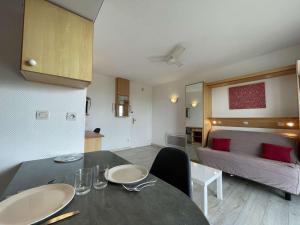Appartement La Rochelle, 1 pièce, 2 personnes - FR-1-246-631