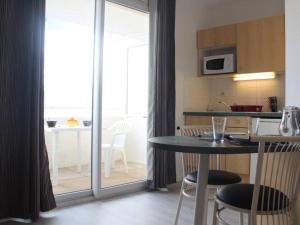 Appartement La Rochelle, 1 pièce, 2 personnes - FR-1-246-645