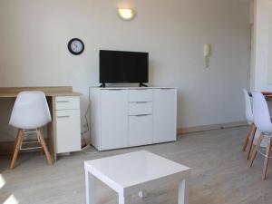 Appartement Appartement La Rochelle, 1 pièce, 3 personnes - FR-1-246-299 Bat A - Etage 3 - Apt 312 - 44 Avenue Jean Monnet - 17000 La Rochelle -1