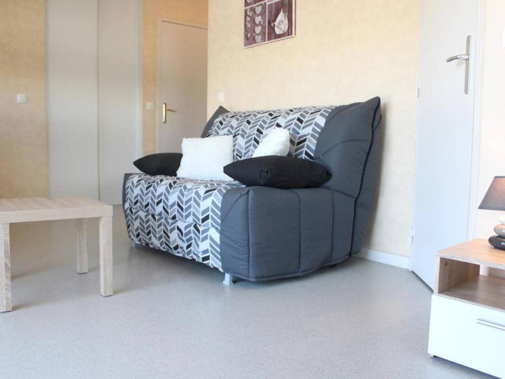 Appartement La Rochelle, 1 pièce, 4 personnes - FR-1-246-311 Appt 105 - Etage 1 - 6, Rue Georges Morvan -, 17000 La Rochelle