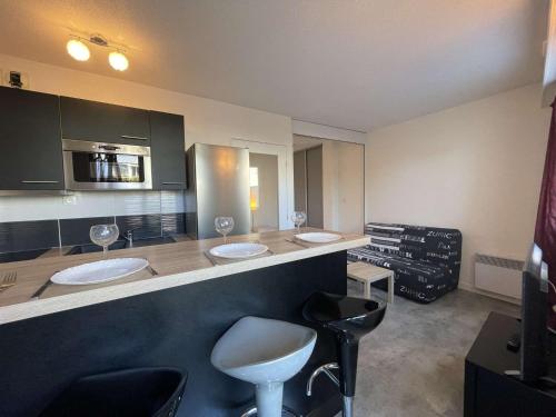 Appartement La Rochelle, 1 pièce, 4 personnes - FR-1-246-630